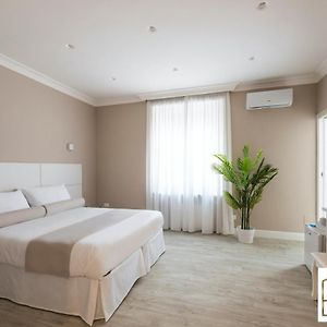 Camera con letto king size